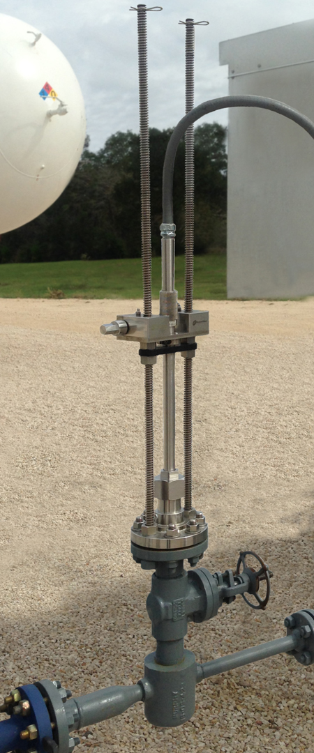 Extractor connected to pipeline